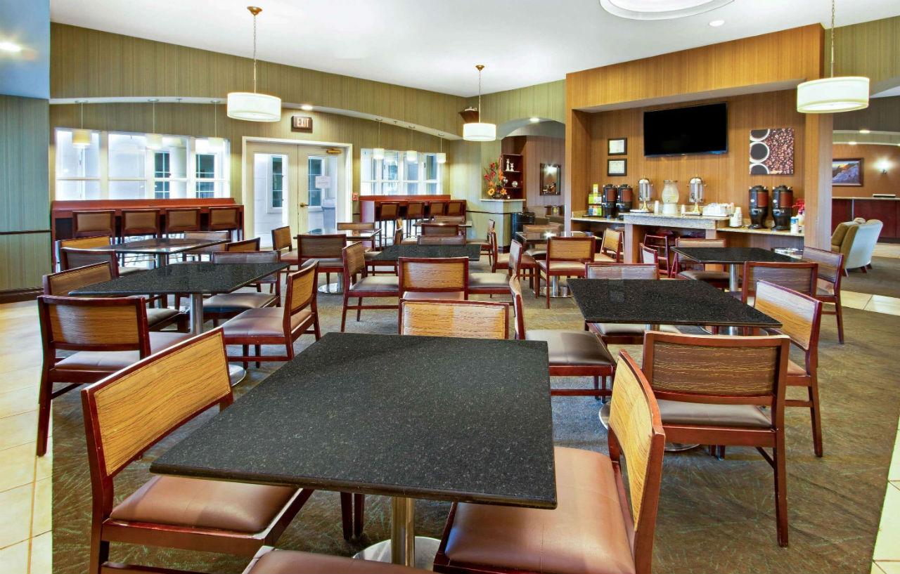 La Quinta Inn & Suites By Wyndham Albuquerque Midtown Extérieur photo