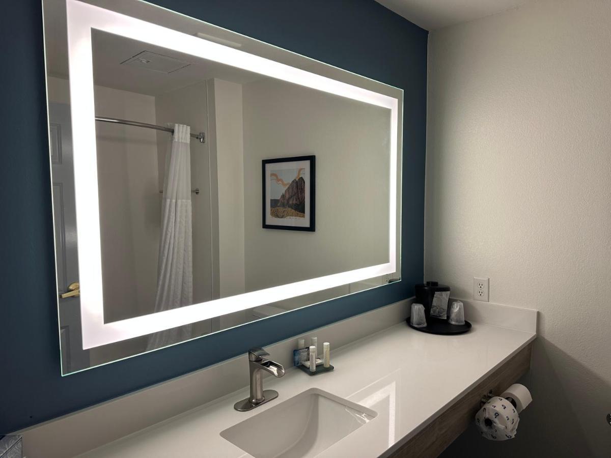 La Quinta Inn & Suites By Wyndham Albuquerque Midtown Extérieur photo